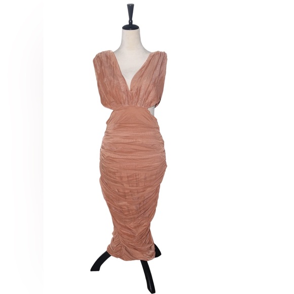 ALWAYS A SLAY THIS WAY LOW V NECK MIDI DRESS - Picture 2 of 6